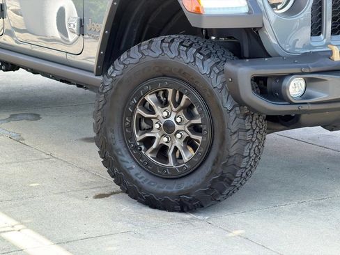 Used 2022 Jeep Wrangler Unlimited Rubicon w/ Trailer Tow Package AWD/4WD image 10