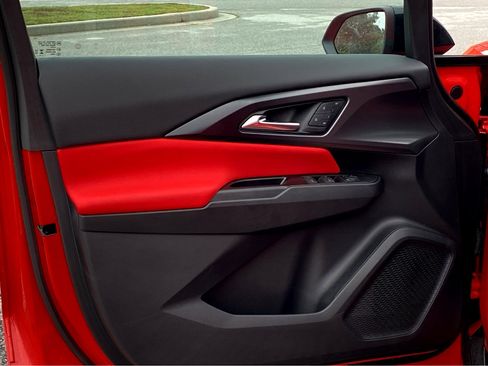 New 2025 Chevrolet Equinox EV RS w/ Convenience Package II image 13