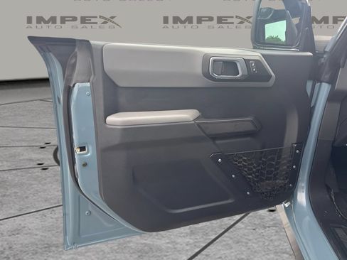 Used 2022 Ford Bronco 4-Door AWD/4WD image 17