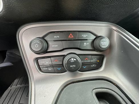 Certified 2023 Dodge Challenger SXT RWD image 22