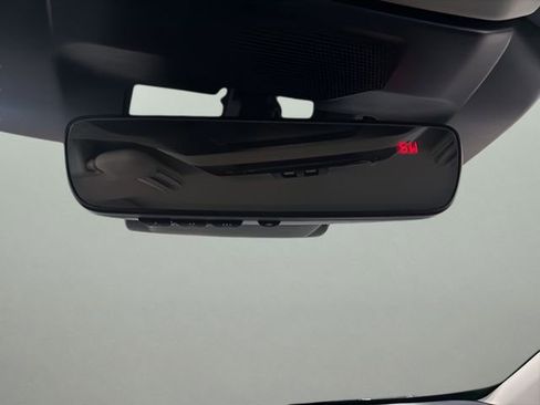 Used 2026 Subaru Crosstrek 2.0i Premium image 24