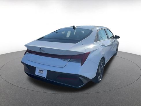Used 2025 Hyundai Elantra SEL image 14