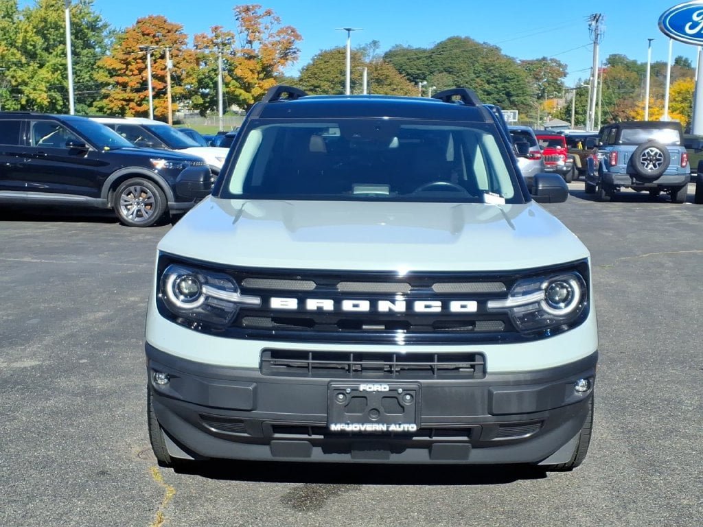 Used 2023 Ford Bronco Sport Outer Banks w/ Tech Package AWD/4WD image 3