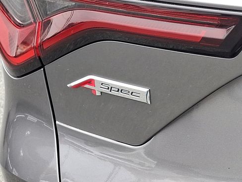 Used 2023 Acura MDX A-Spec image 17
