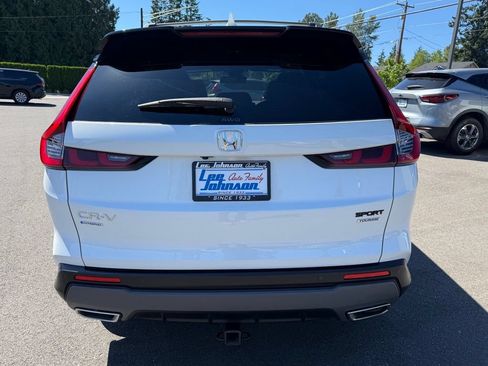 Used 2024 Honda CR-V Sport Touring image 4