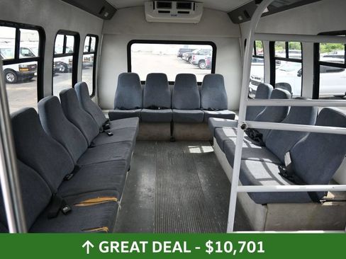 Used 2003 Ford E-450 and Econoline 450 RWD image 23