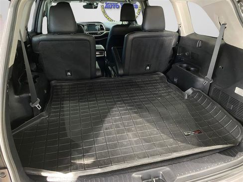 Used 2019 Toyota Highlander Limited Platinum image 26