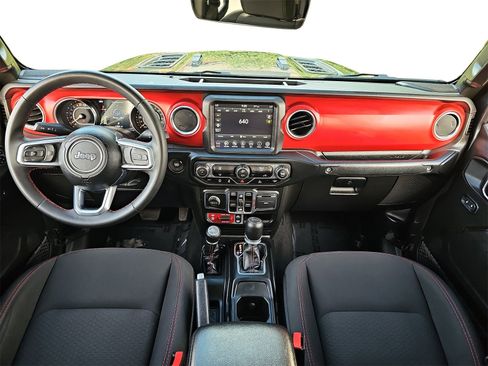 Used 2023 Jeep Gladiator Rubicon w/ Trailer Tow Package image 9