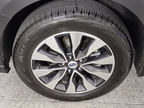 Certified 2025 Subaru Outback Limited AWD/4WD image 14