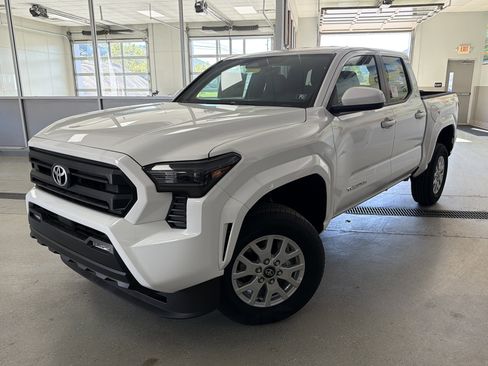 New 2025 Toyota Tacoma SR5 RWD image 1