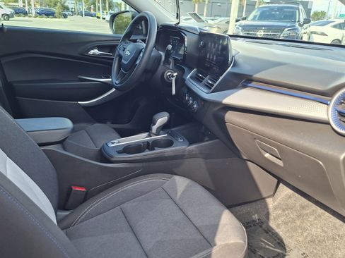 Used 2024 Chevrolet Trax LS w/ Driver Confidence Package image 23