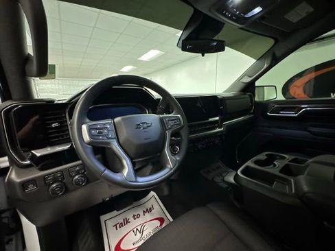 Used 2023 Chevrolet Silverado 1500 RST w/ Z71 Off-Road Package image 15