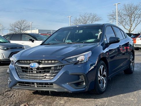 Used 2025 Subaru Legacy Premium image 3