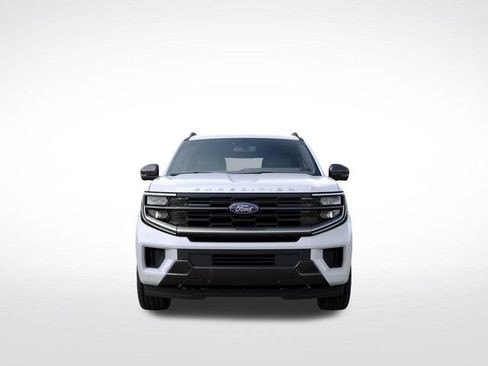New 2027 Ford Expedition Platinum w/ Driver's Package RWD image 8