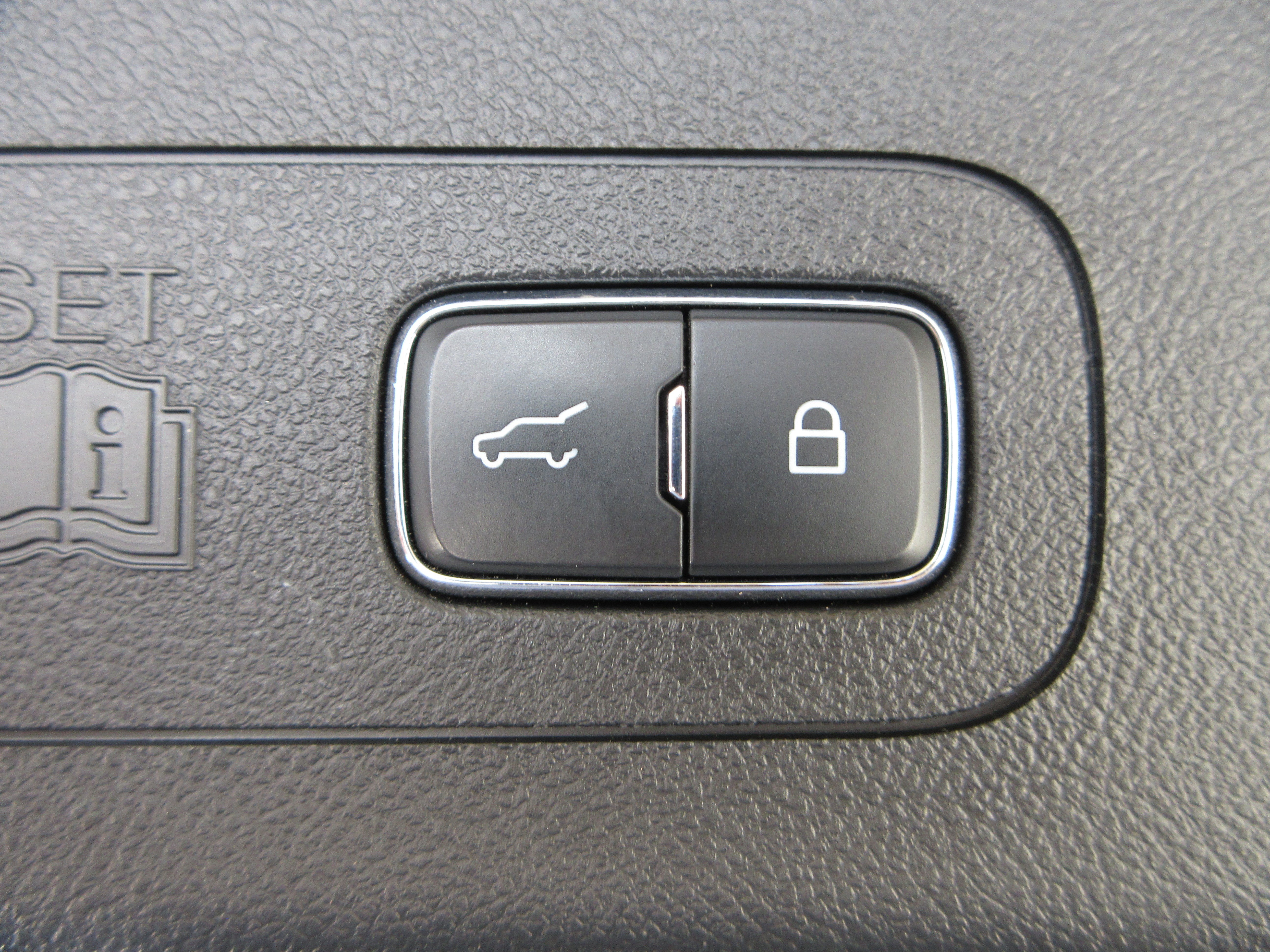Used 2024 Lincoln Aviator Reserve AWD/4WD image 58