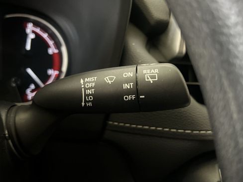 Used 2024 Toyota RAV4 LE AWD/4WD image 34