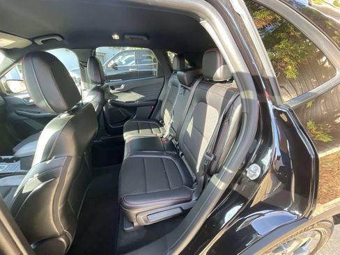 Used 2025 Ford Escape ST-Line FWD image 25