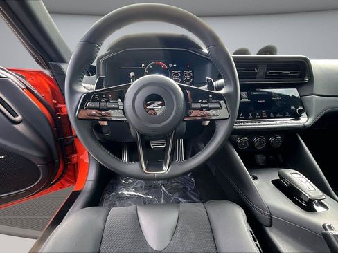 Used 2024 Nissan Z Performance w/ Heritage Edition RWD image 9