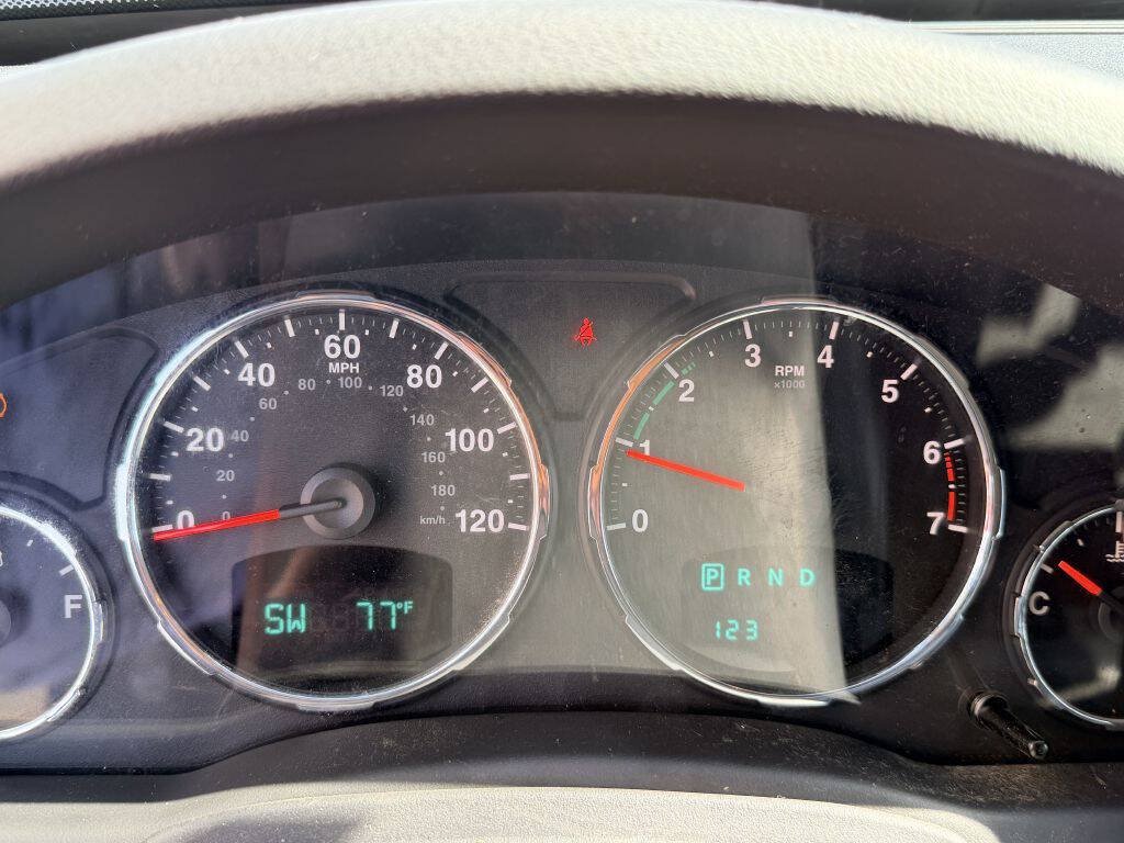 Used 2012 Jeep Liberty Sport w/ Popular Equipment Group AWD/4WD image 15