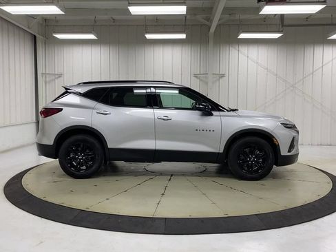 Used 2022 Chevrolet Blazer LT w/ Midnight/Sport Edition AWD/4WD image 9