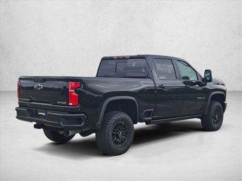New 2026 Chevrolet Silverado 2500 ZR2 AWD/4WD image 2
