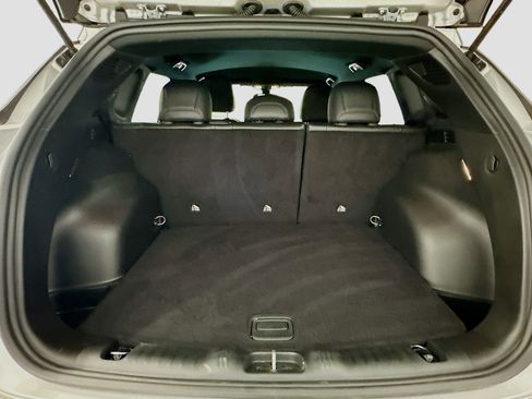 Used 2025 Jeep Compass Limited image 29