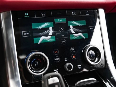 Used 2019 Land Rover Range Rover Sport HST image 21