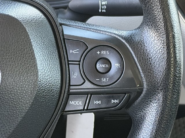 Used 2021 Toyota Corolla L FWD image 11