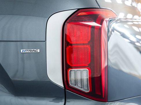 Used 2021 Hyundai Palisade Limited image 21