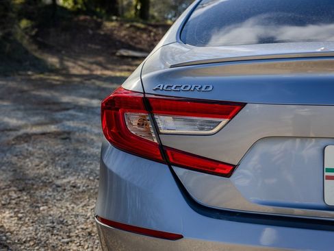 Used 2019 Honda Accord Sport image 10