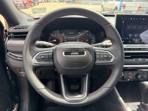 Used 2024 Jeep Compass Trailhawk AWD/4WD image 20