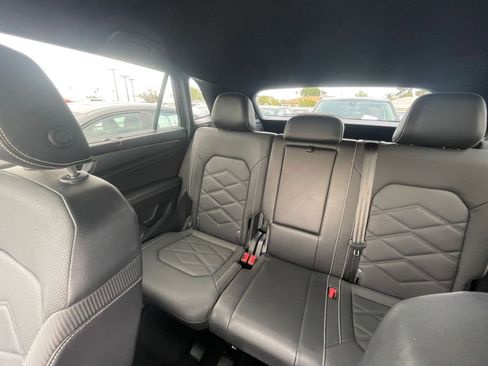 Used 2025 Volkswagen Atlas Cross Sport SE image 42