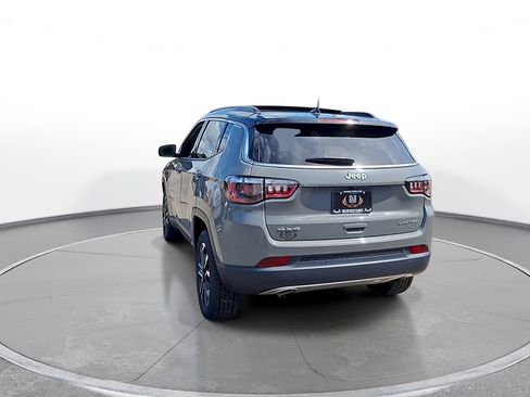 Used 2023 Jeep Compass Limited w/ Sun and Sound Group AWD/4WD image 6