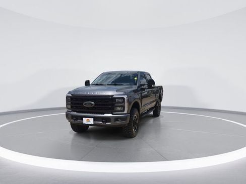Used 2024 Ford F250 Lariat w/ Lariat Ultimate Package AWD/4WD image 3