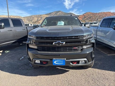 Used 2021 Chevrolet Silverado 1500 LT Trail Boss w/ Bed Protection Package image 2