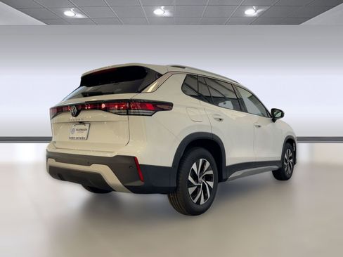 New 2026 Volkswagen Tiguan S image 9