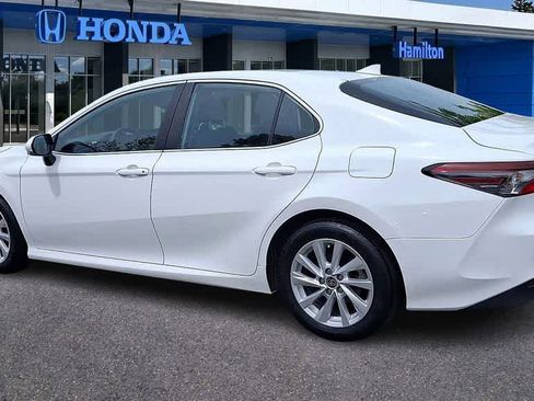 Used 2021 Toyota Camry LE w/ Convenience Package FWD image 6