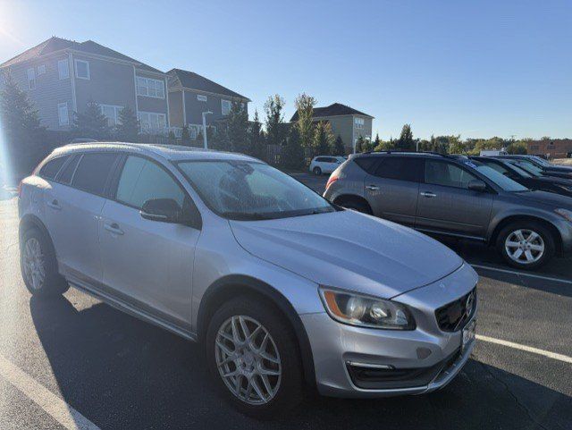 Used 2016 Volvo V60 T5 Cross Country w/ Convenience Package AWD/4WD image 7