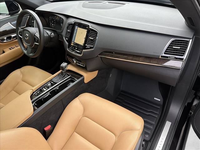 Used 2018 Volvo XC90 T6 Momentum w/ Convenience Package AWD/4WD image 29