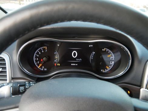 Used 2017 Jeep Grand Cherokee Limited w/ Trailer Tow Group IV image 44