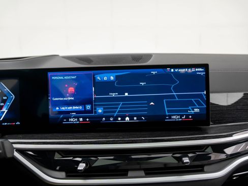 Certified 2025 BMW X5 M60i w/ Climate Comfort Package image 25