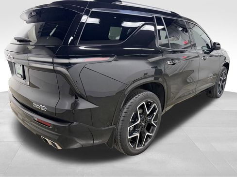 Certified 2026 Chevrolet Traverse High Country w/ LPO, Floor Liner Package AWD/4WD image 11