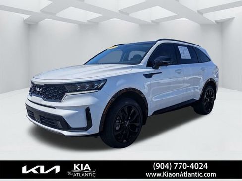 Used 2023 Kia Sorento SX image 7