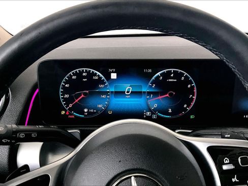 Certified 2022 Mercedes-Benz GLB 250 4MATIC image 26
