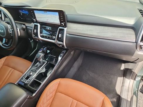 Used 2022 Kia Sorento SX Prestige w/ Rust Color Package image 30