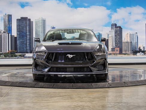 Used 2024 Ford Mustang GT Premium image 3