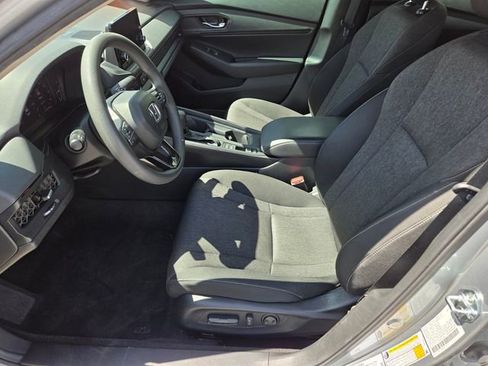Used 2025 Honda Accord SE image 8