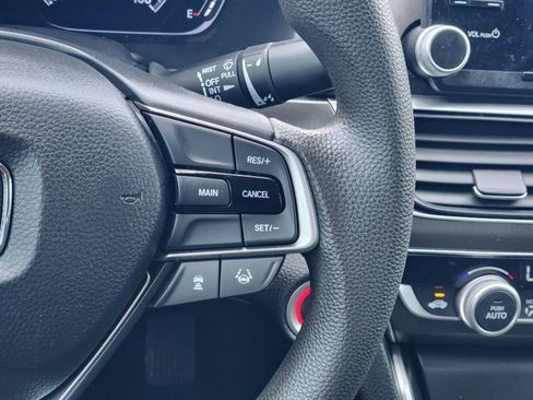 Used 2019 Honda Accord LX image 27