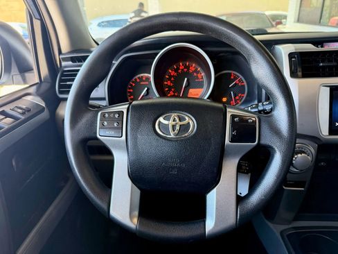Used 2011 Toyota 4Runner SR5 RWD image 33