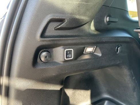 Certified 2024 Jeep Grand Cherokee L Limited w/ Luxury Tech Group II image 42